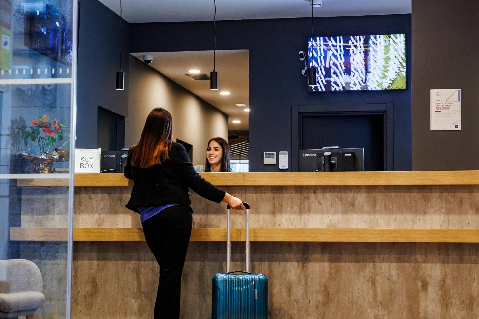 Ibis Budget Logrono Centro Luaran gambar