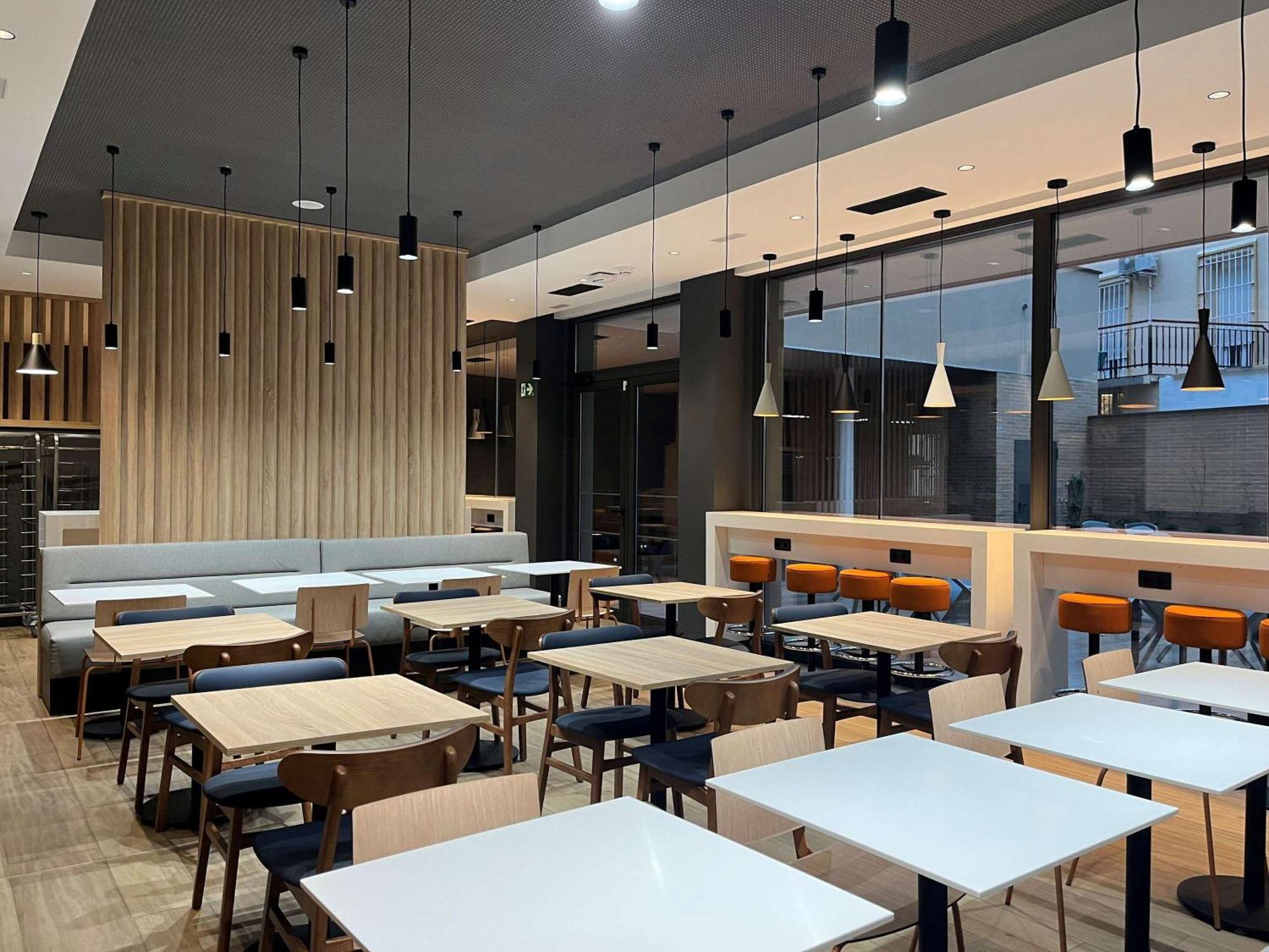 Ibis Budget Logrono Centro Luaran gambar