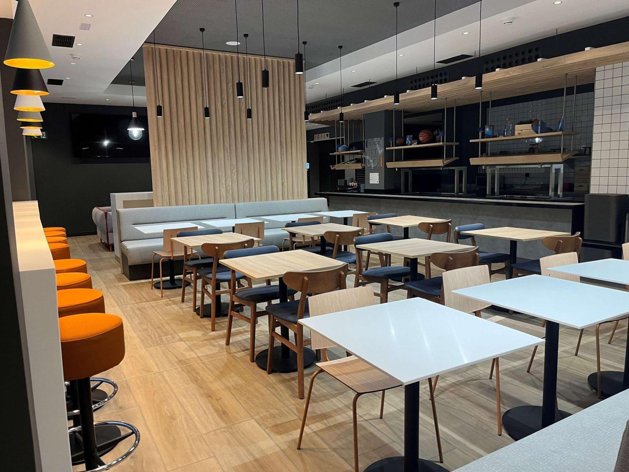 Ibis Budget Logrono Centro Luaran gambar
