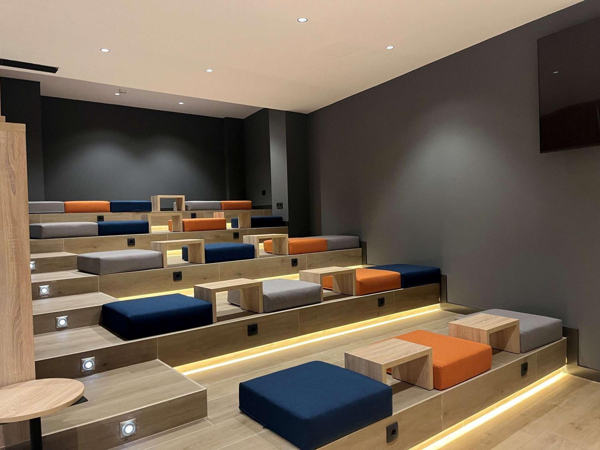 Ibis Budget Logrono Centro Luaran gambar